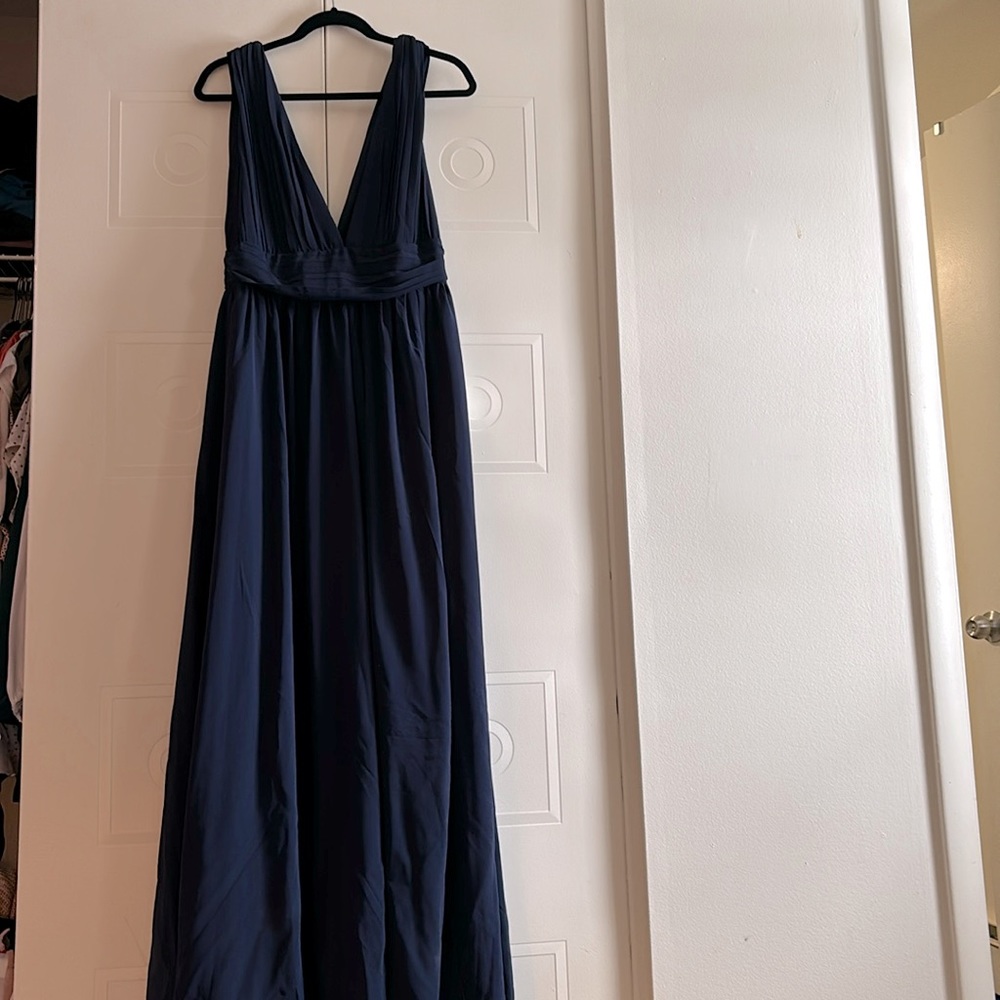 New formal navy, sleeveless dress from Lulu’s